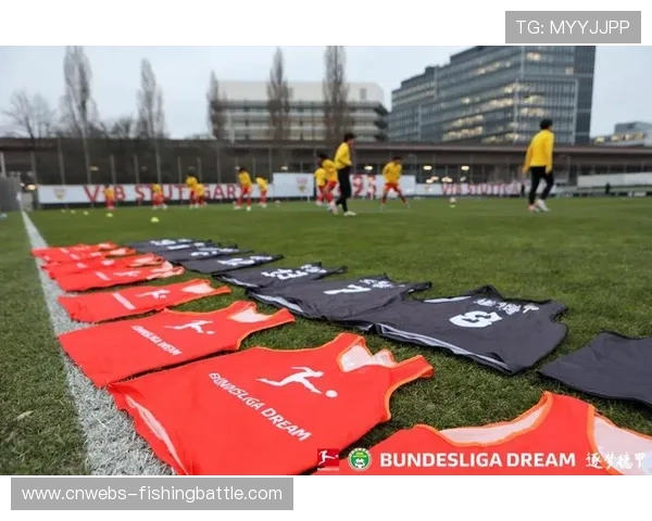 德甲俱乐部社区日活动，球员参与当地慈善项目