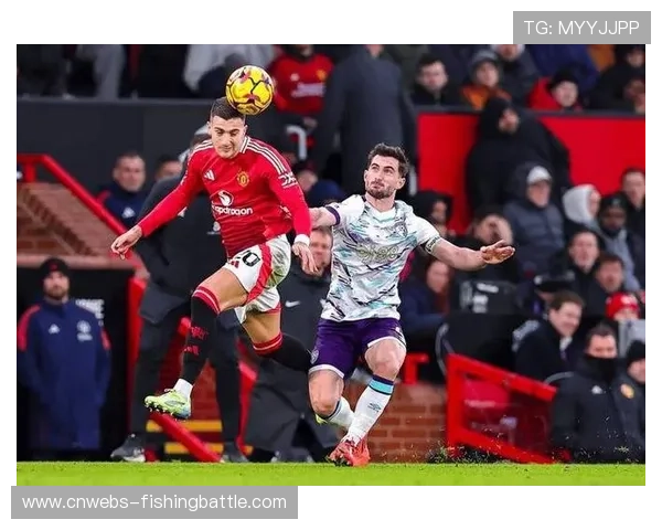 曼联为远征伯恩茅斯球迷提供免费大巴，俱乐部关怀举措获好评